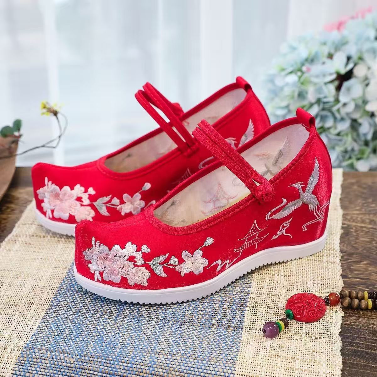 Embroidery Shoes - Women Increased Internal Embroidered Shoes Thick