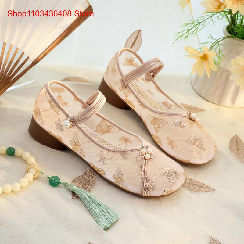 New Mesh Low Heels with Cheong - Embroidery Shoes 评论和价格