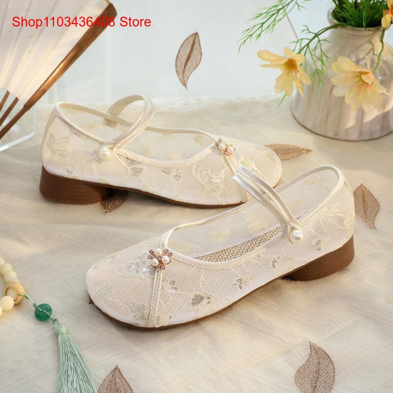 New Mesh Low Heels with Cheong - Embroidery Shoes 评论和价格