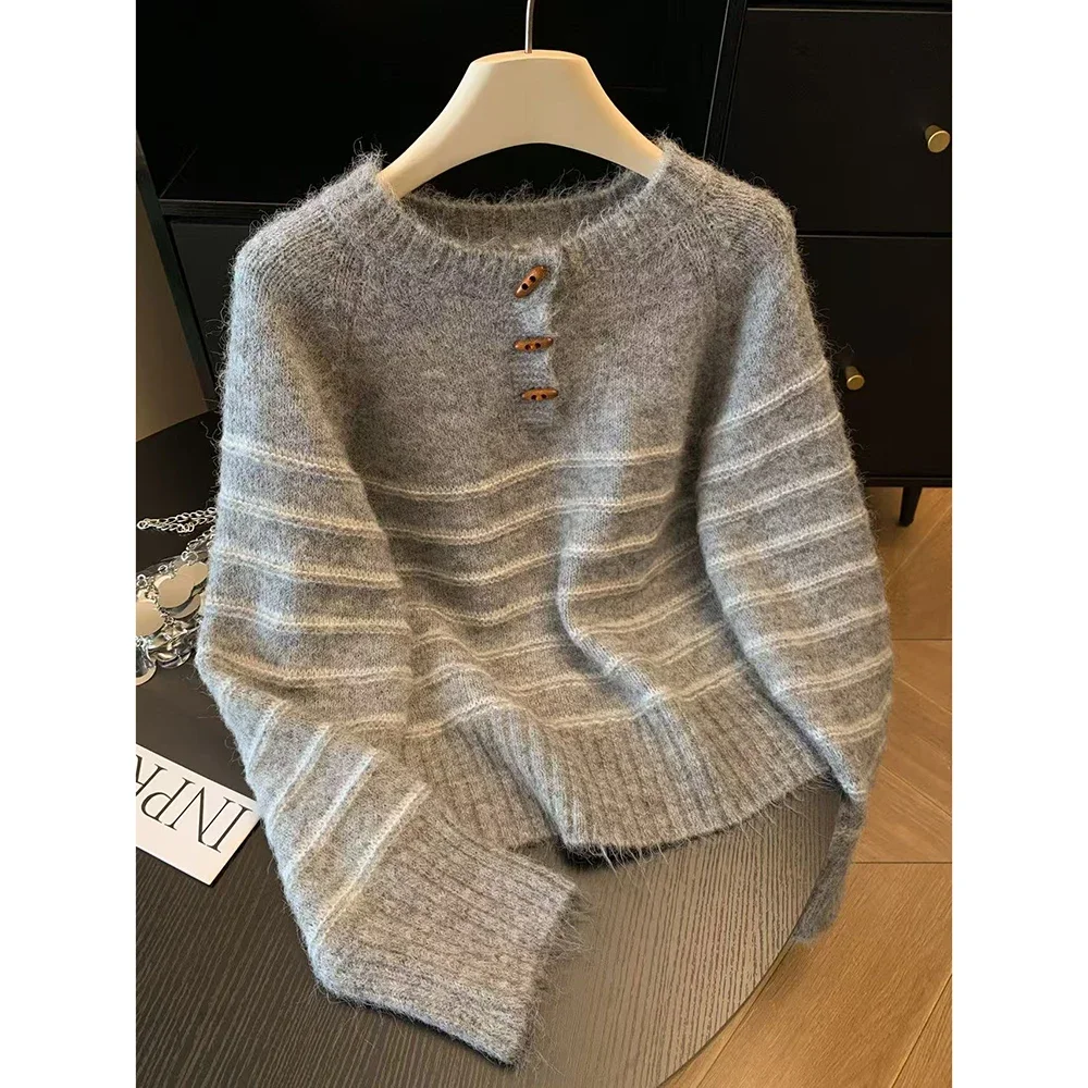 Autumn Winter Women's Striped  - Embroidery A 评论和价格