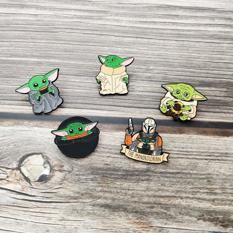 5pcs Cute cartoon Yoda badge s - Embroidery Garment 评论和价格
