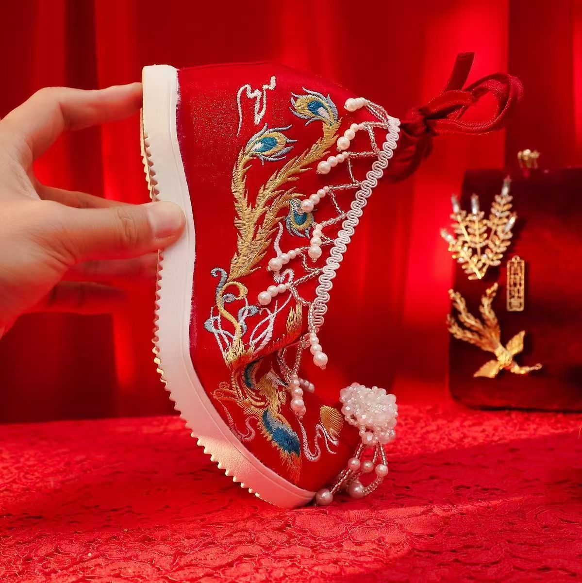 Women New Red Embroidered Wedd - Embroidery Beads 评论和价格