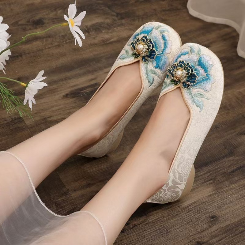 Woman Low Heel Embroidered Clo - Embroidery Shoes 评论和价格